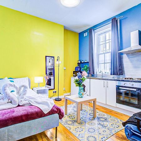 Studio With A Large Toilet And A Separate Room Budget Price Central Londres Extérieur photo