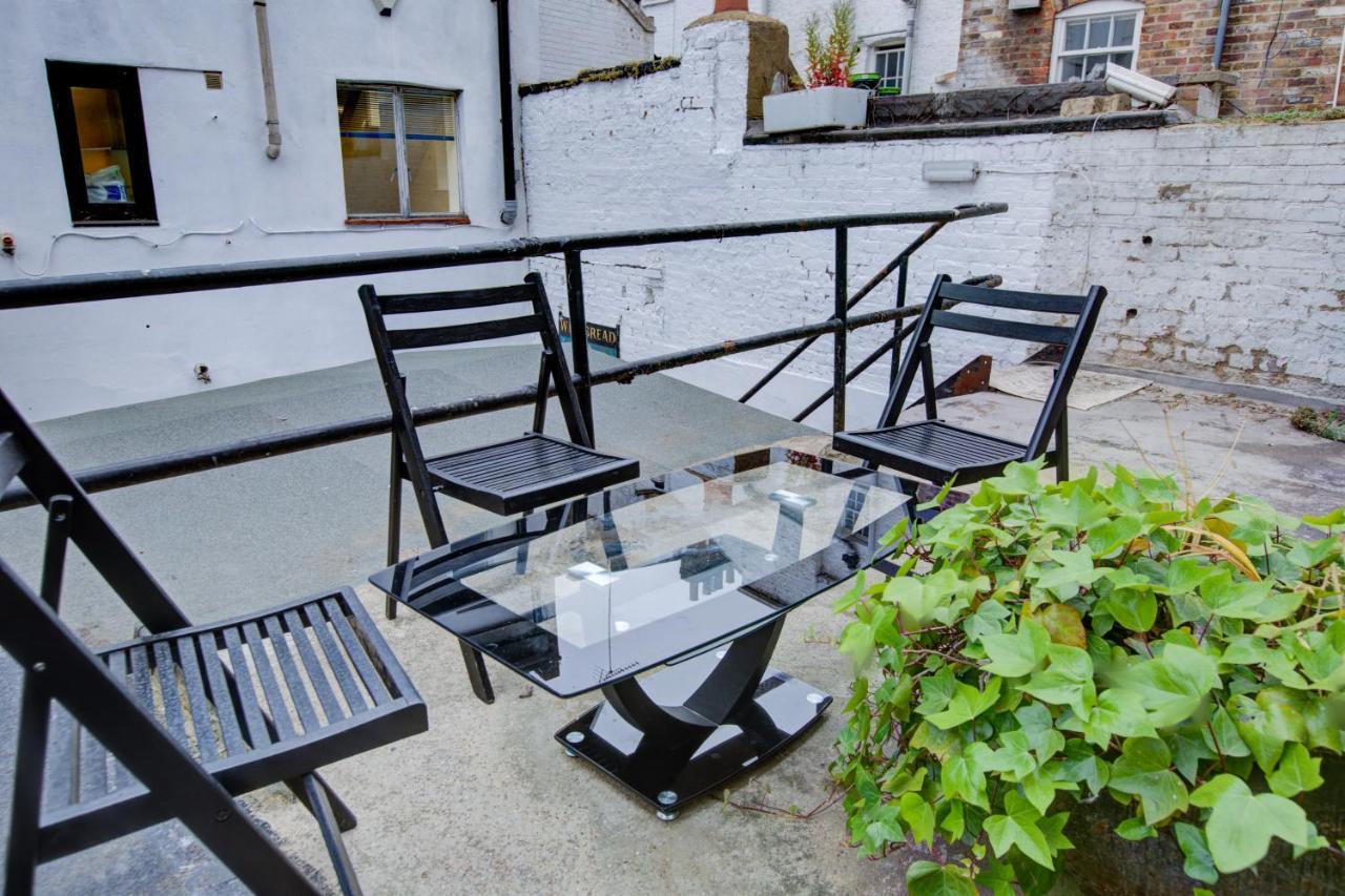 Studio With A Large Toilet And A Separate Room Budget Price Central Londres Extérieur photo