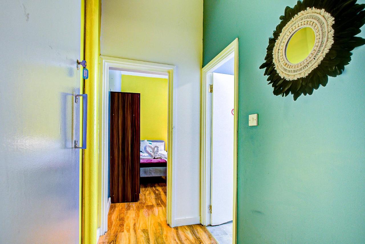 Studio With A Large Toilet And A Separate Room Budget Price Central Londres Extérieur photo